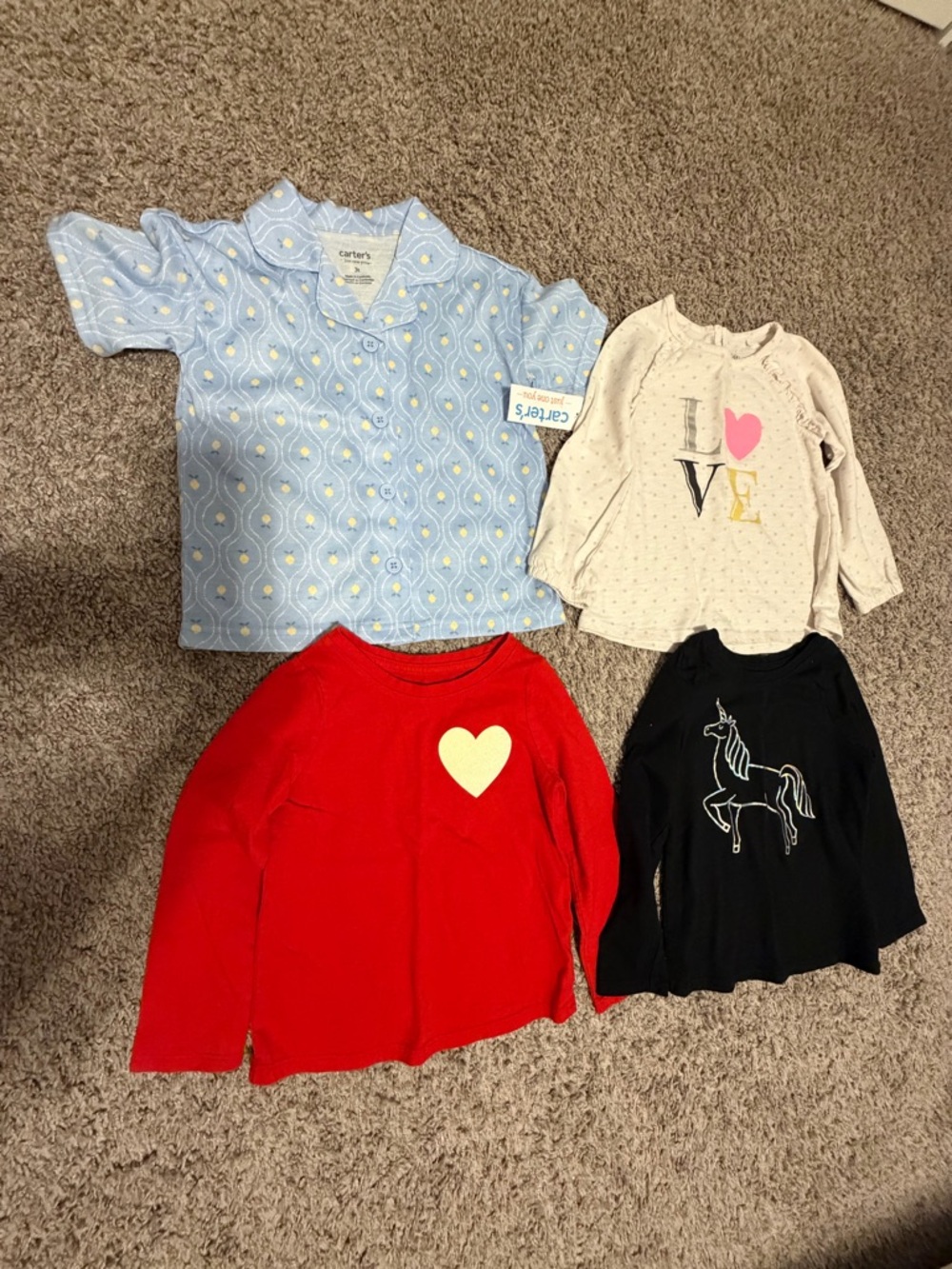 Size 3 Cat & Jack, Carter & Kids headquarters Long-Sleeve Tee with Heart Graphic